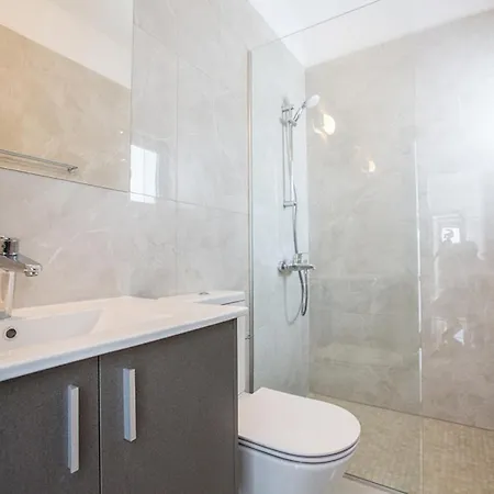 Rent Your Dream Holiday And Look Forward To Relaxing Beside Your Private Pool 1557 Willa Protaras